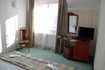 Фото номера Двухместный номер с 1 кроватью Отель Hotel Rusu г. Петрошани 19
